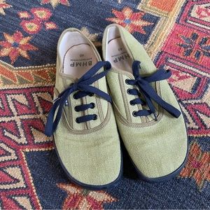 Bohempia Kolda Sneaker - Olive Green - Size EU40 (Women 9-9.5) - gently used
